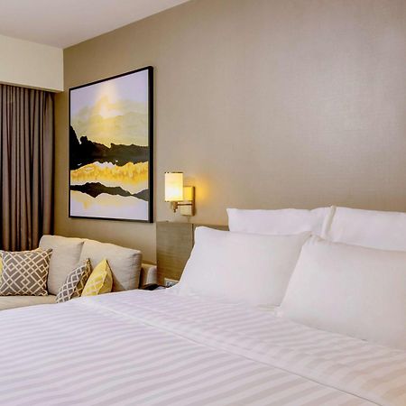 Novotel Suites Manila At Acqua Mandaluyong Exteriér fotografie