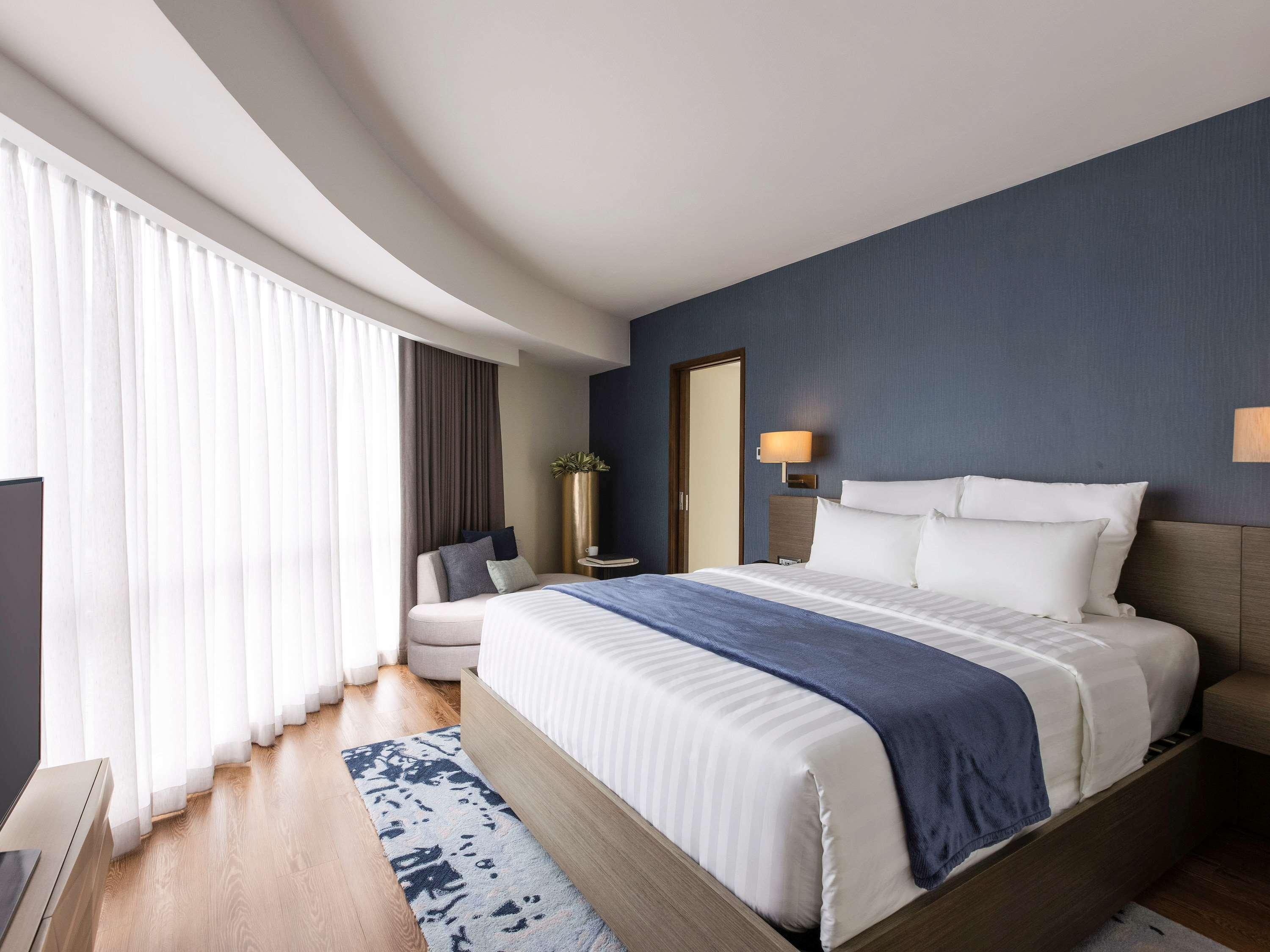 Novotel Suites Manila At Acqua Mandaluyong Exteriér fotografie