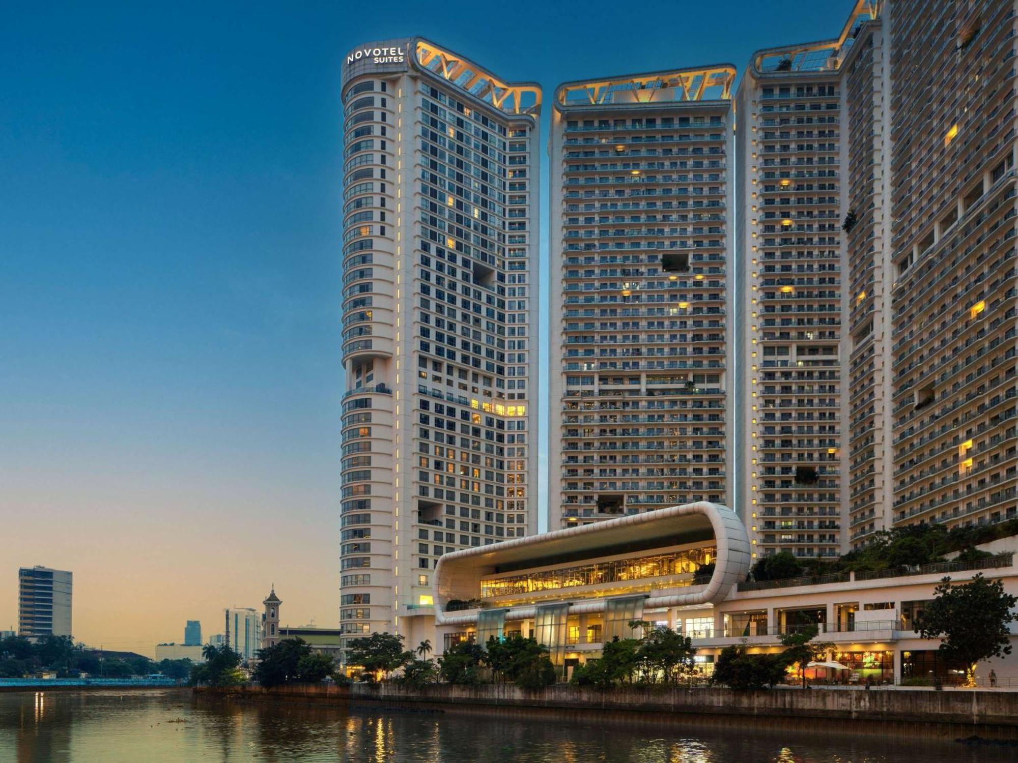 Novotel Suites Manila At Acqua Mandaluyong Exteriér fotografie