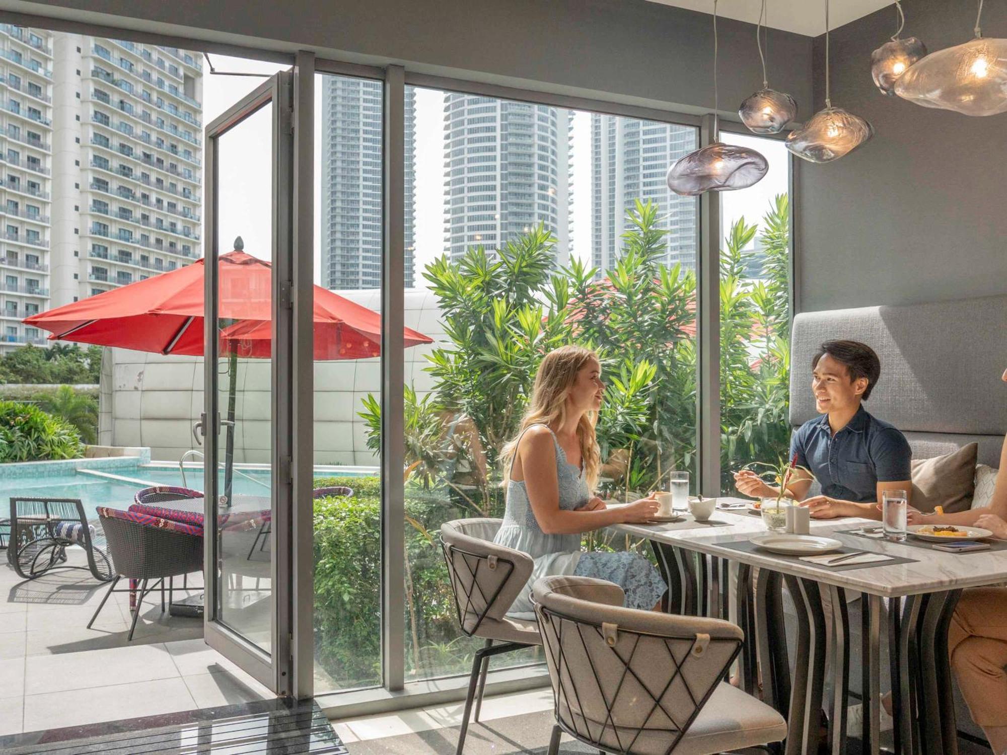 Novotel Suites Manila At Acqua Mandaluyong Exteriér fotografie