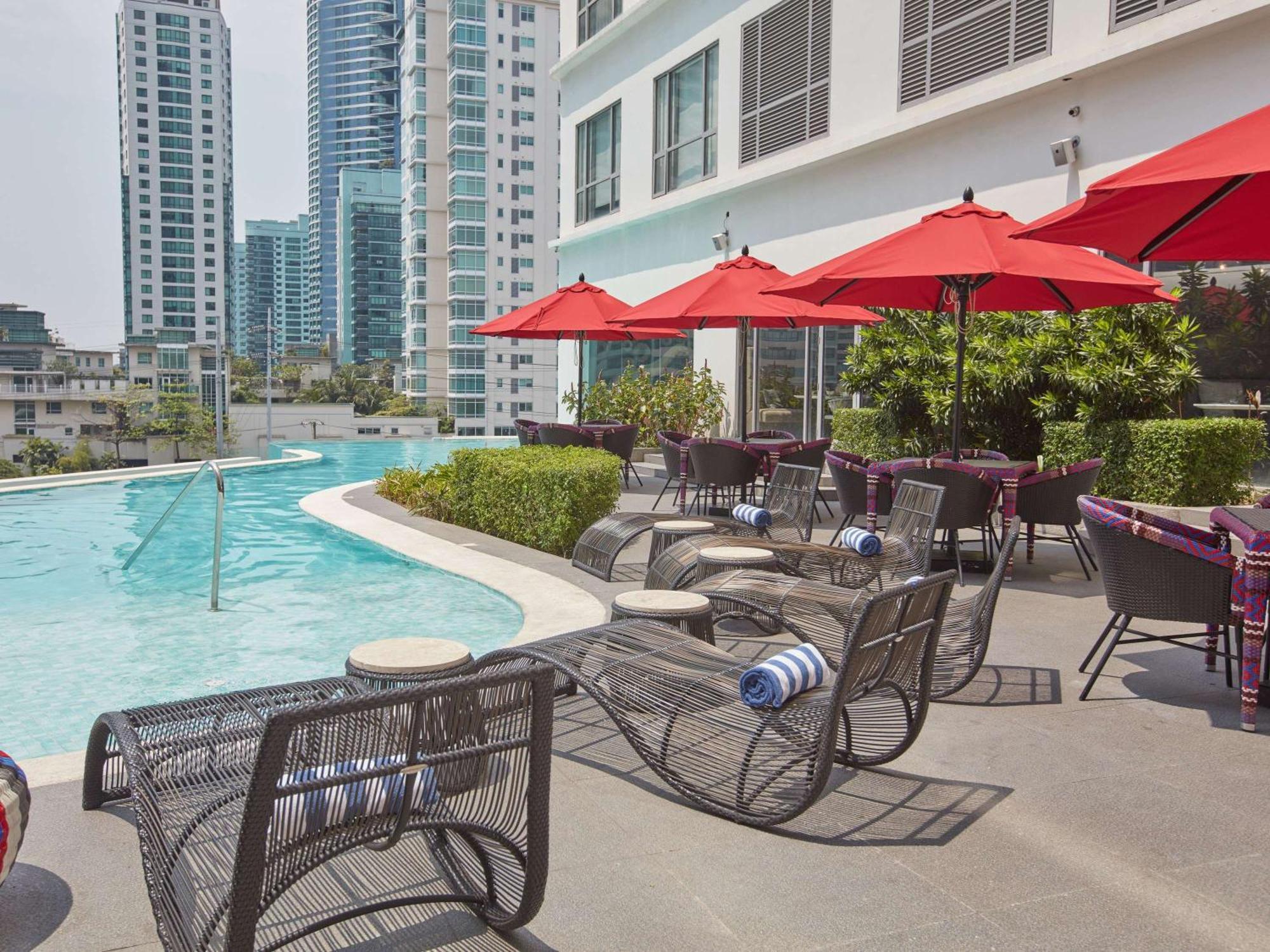 Novotel Suites Manila At Acqua Mandaluyong Exteriér fotografie