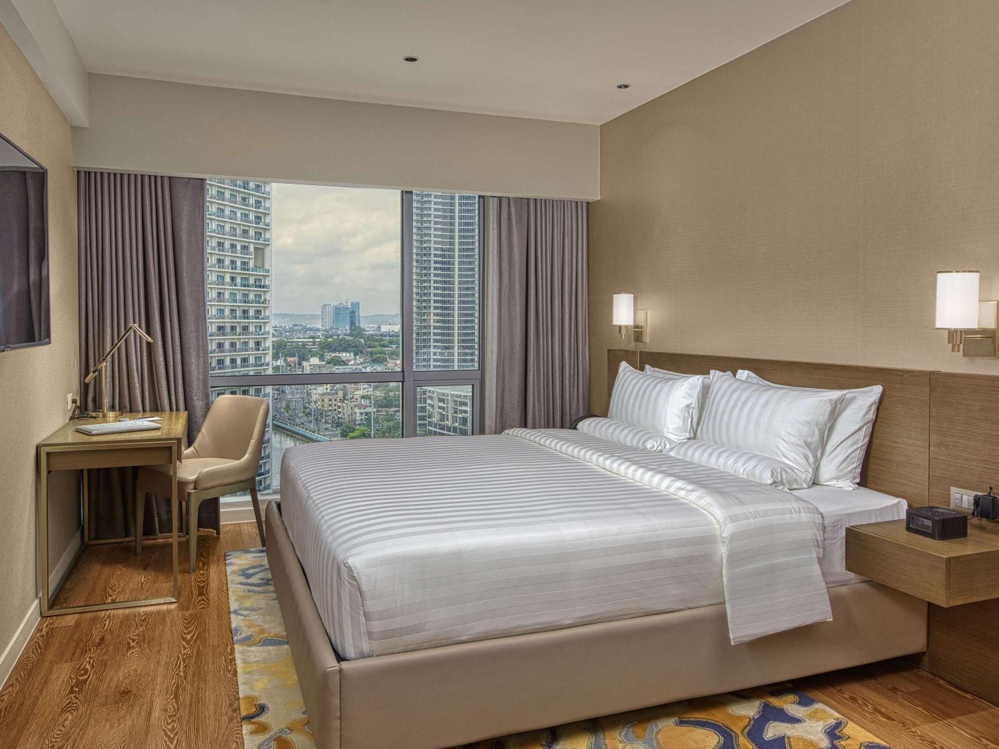 Novotel Suites Manila At Acqua Mandaluyong Exteriér fotografie